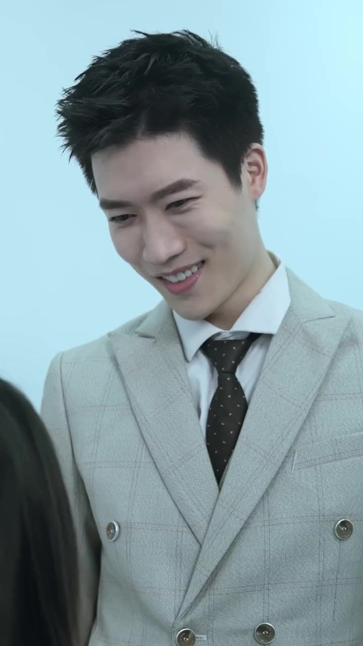 死在最?lèi)?ài)你那一年(全集)